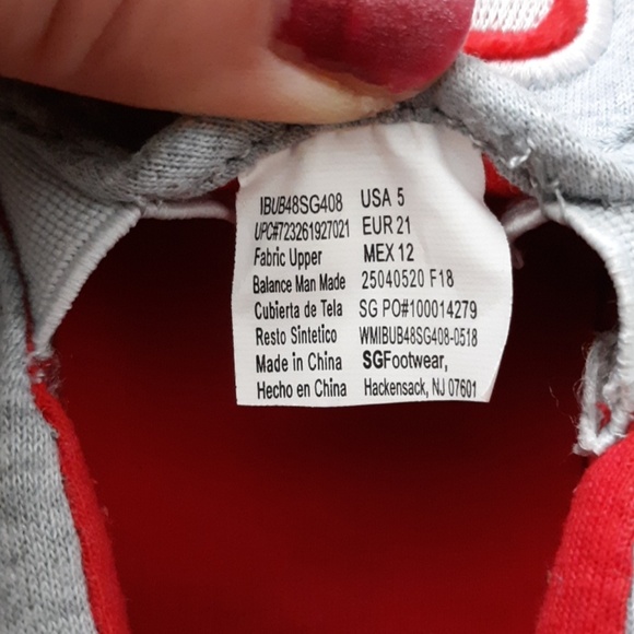 #552Toddler shoes Size:5. Great condition. "Dog & Fire Truck" - Picture 8 of 8